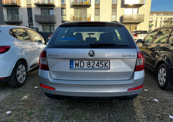 Skoda Octavia cena 41000 przebieg: 134548, rok produkcji 2015 z Łomianki małe 277